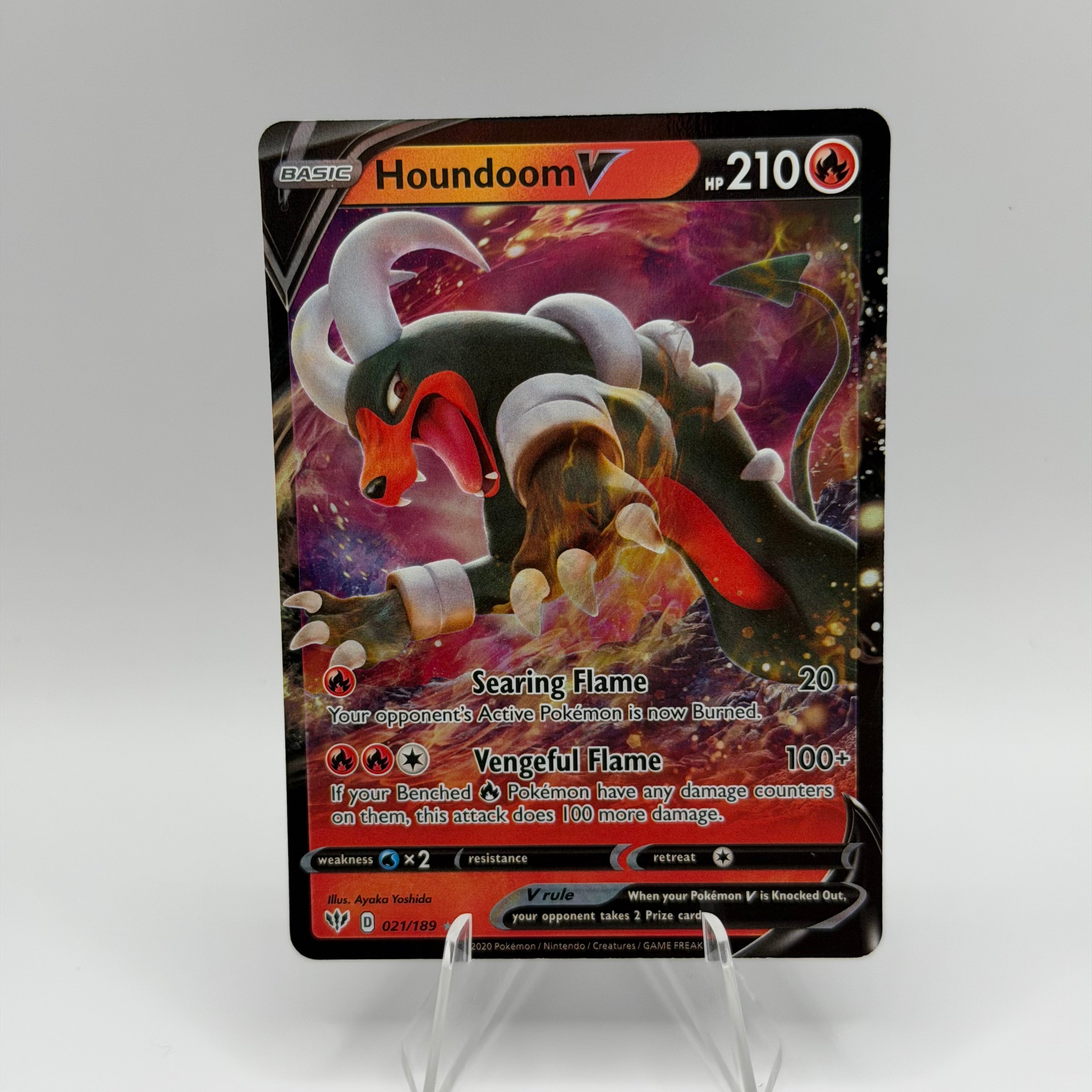 Houndoom V (DAA 21)
Darkness Ablaze #0094