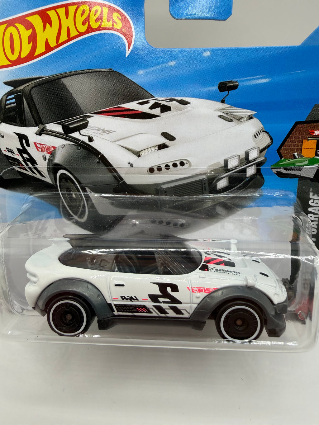 Hot Wheels Mazda MX-5 Miata (HW Dream Garage 1/5)